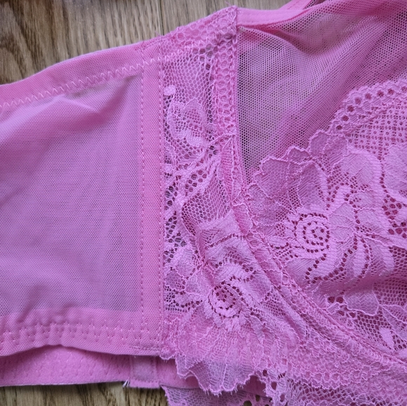 NEW🎁 Underwire Full Cup Soft Lace Detail Bra in PINK SHE CURVE - Picture 7 of 10